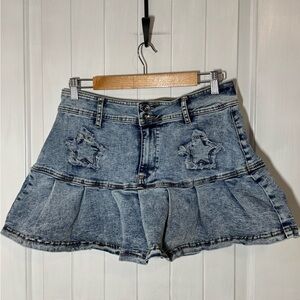 Sweet Society Star Patch Pleated Denim Skirt